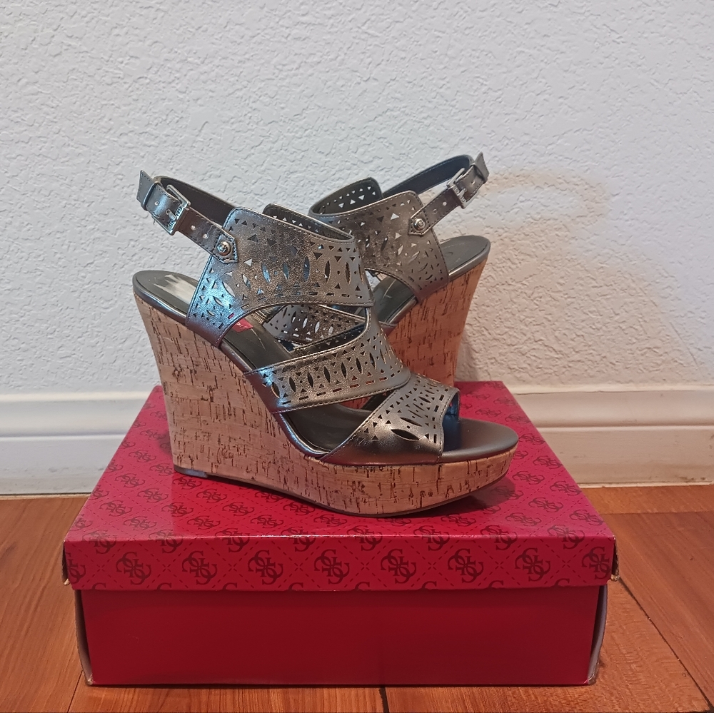 Guess wedges